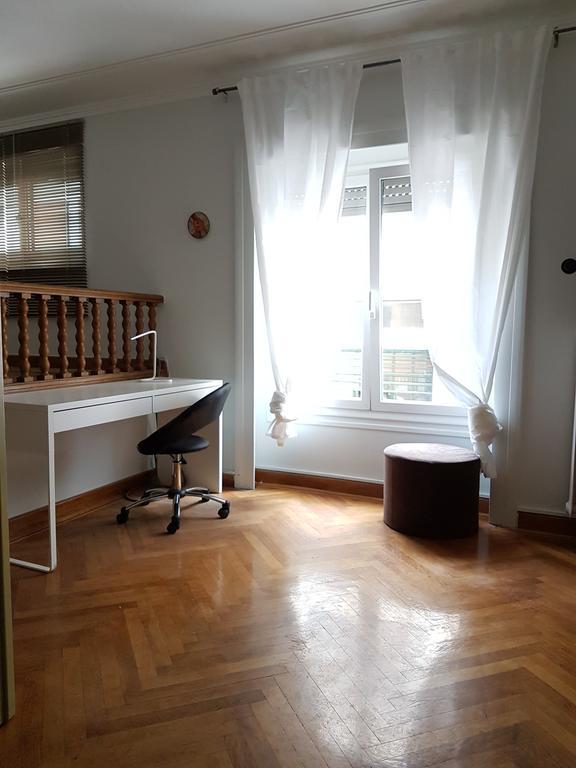 Errathens Pine Red And Taupe - Athens Center Lejlighed Eksteriør billede
